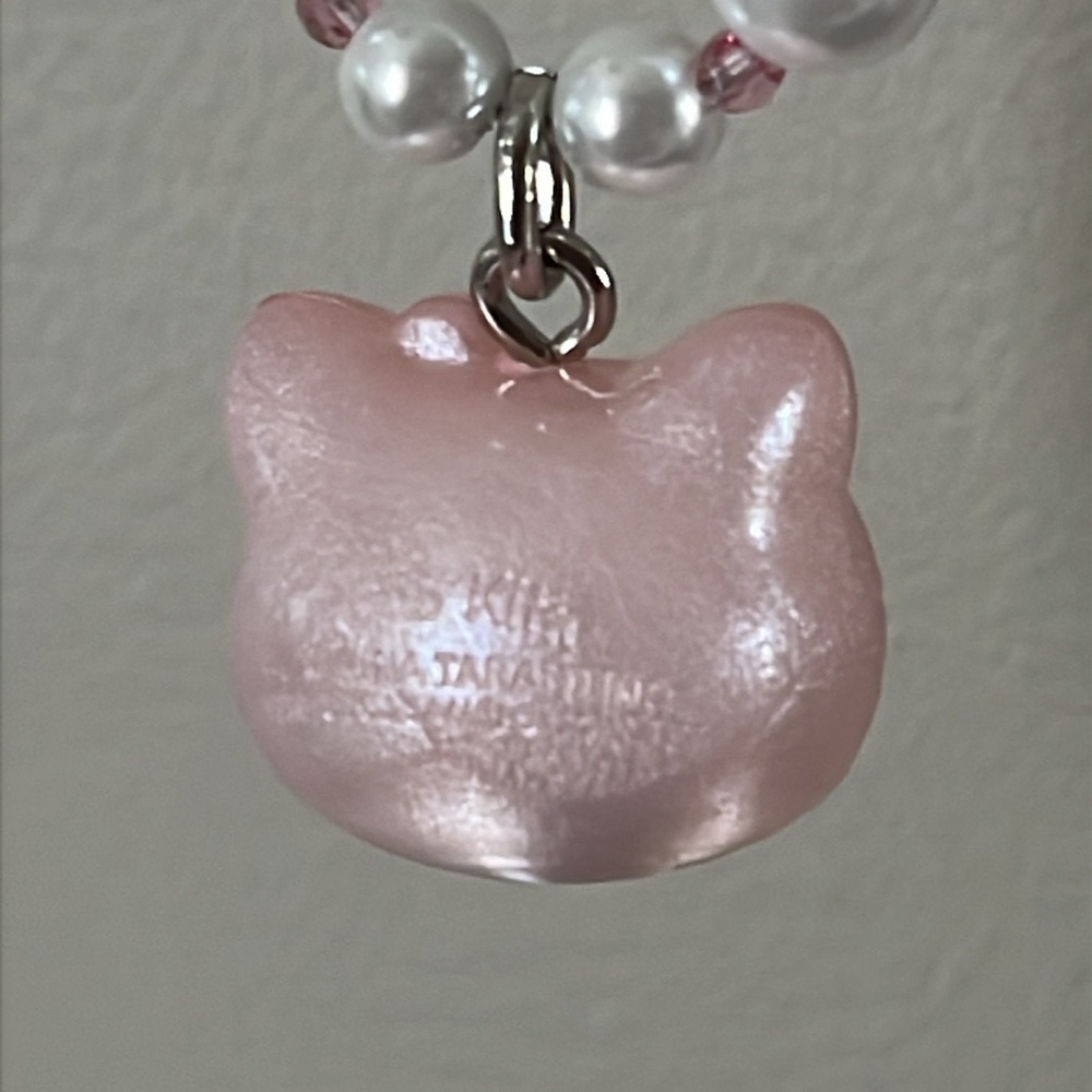 Tarina Tarantino x Hello Kitty Pink Head Bauble Pearl Necklace - Picture 6 of 14